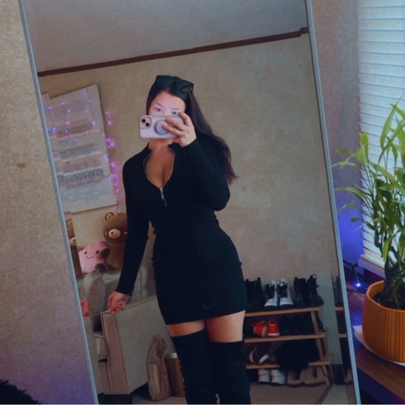 Hello (: - Picture 3 of 6